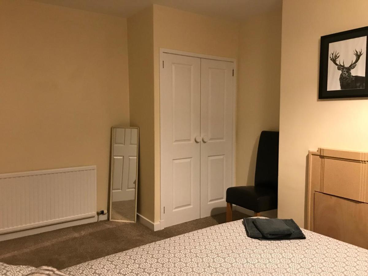 No 5 Newly Refurbished 4 Bedroom House Cononbridge エクステリア 写真